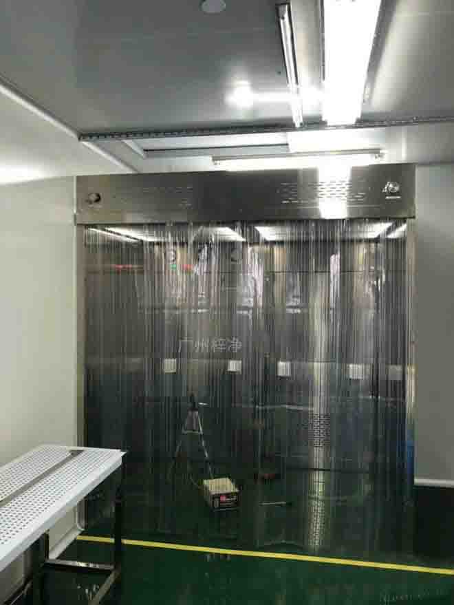 負壓稱量罩結構圖由初效、中效、高效、風機等部件組成